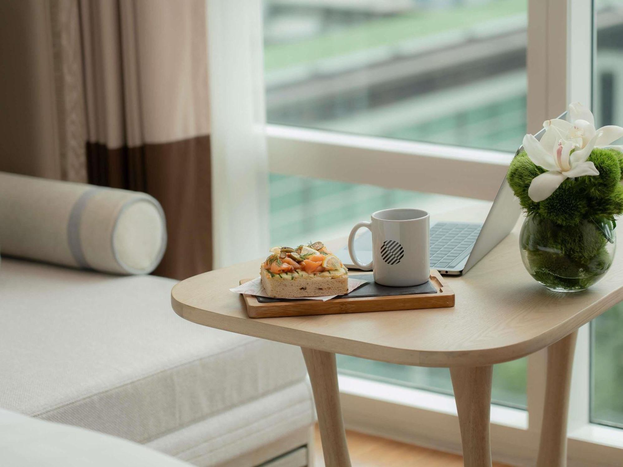 Premier Deluxe Double Room City View